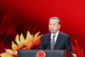또 럼 당 서기장, 우수 지방 공안 표창 행사 참석
