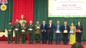 굳건한 대단결을 위해 내용과 방식 혁신